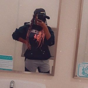 Meet your Posher, Carly